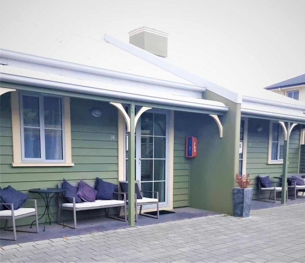 The Mews Oamaru Motel Dış mekan fotoğraf
