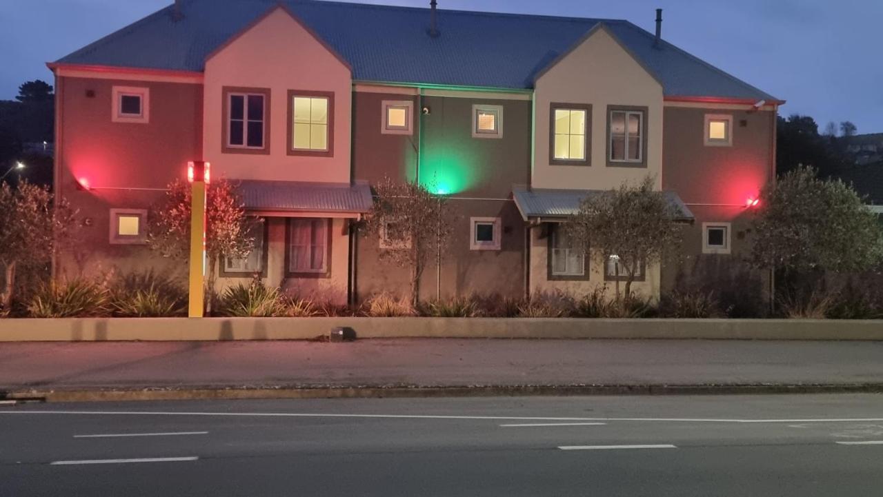 The Mews Oamaru Motel Dış mekan fotoğraf